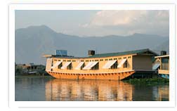 Houseboat Kashmir